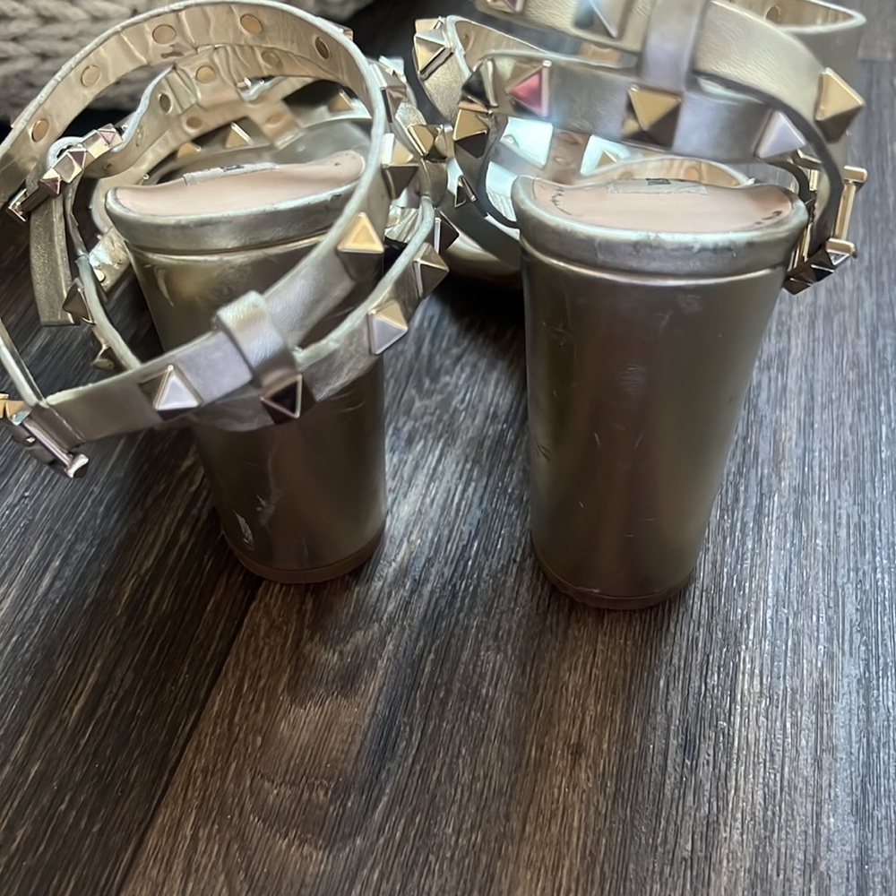 Valentino ROCKSTUD ANKLE STRAP SANDAL - Picture 5 of 11